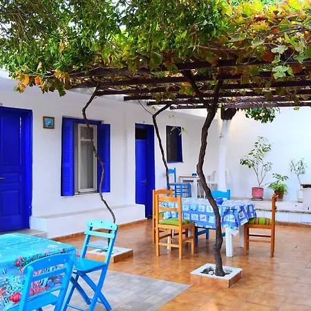 Stathis Hostel *