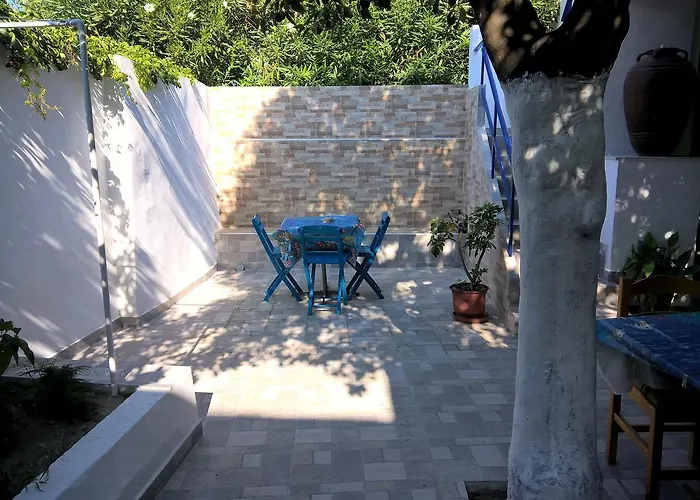 旅馆 斯塔西斯旅舍 Rhodes City