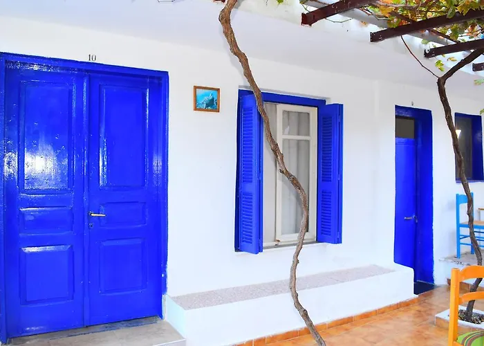 斯塔西斯旅舍 *