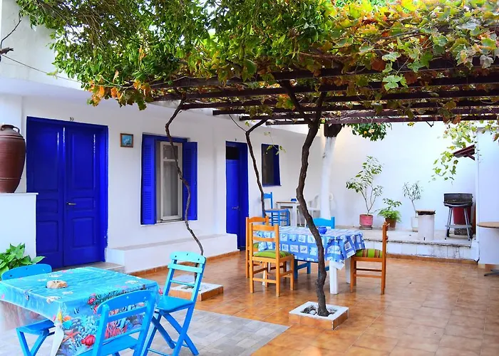 斯塔西斯旅舍 旅馆 *