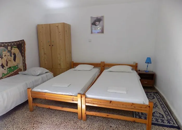 斯塔西斯旅舍 Rhodes City